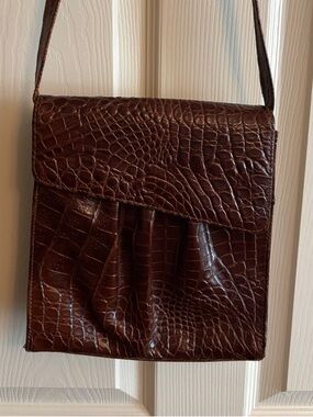 Croc-Effect Brown Leather Shoulder Bag
